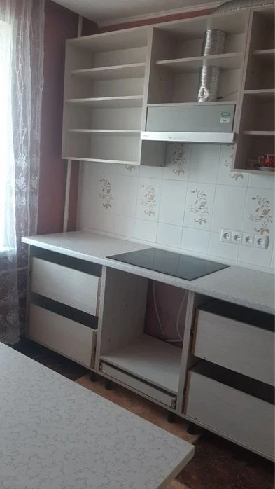 Продам 1к квартиру на Тополе-3 возле Терры