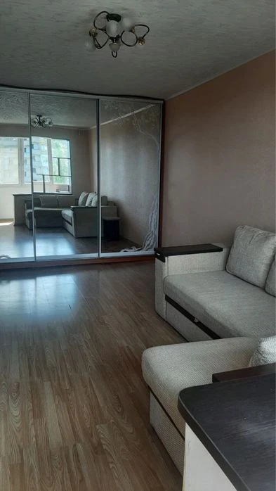 Продам 1к квартиру на Тополе-3 возле Терры