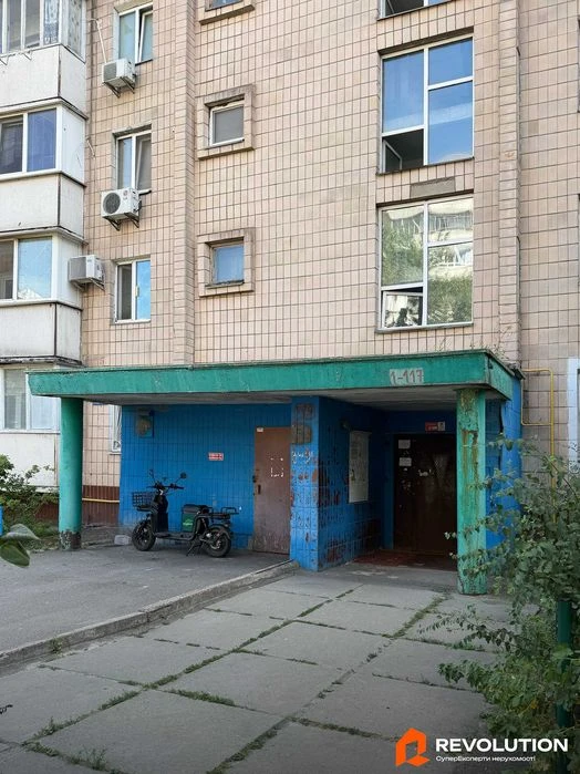 Без комісії. Продаж 1к квартири 27.8м2, просп. Миколи Бажана