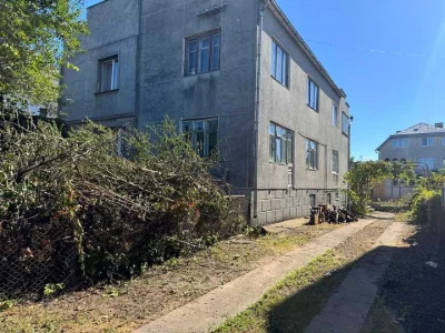 Будинок. Івано-Франківськ, Зразкова вул.