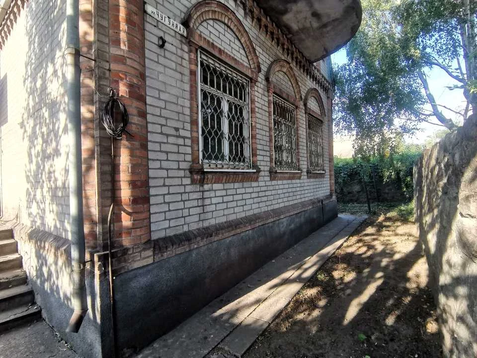 Будинок. Запоріжжя, чавунна вул.