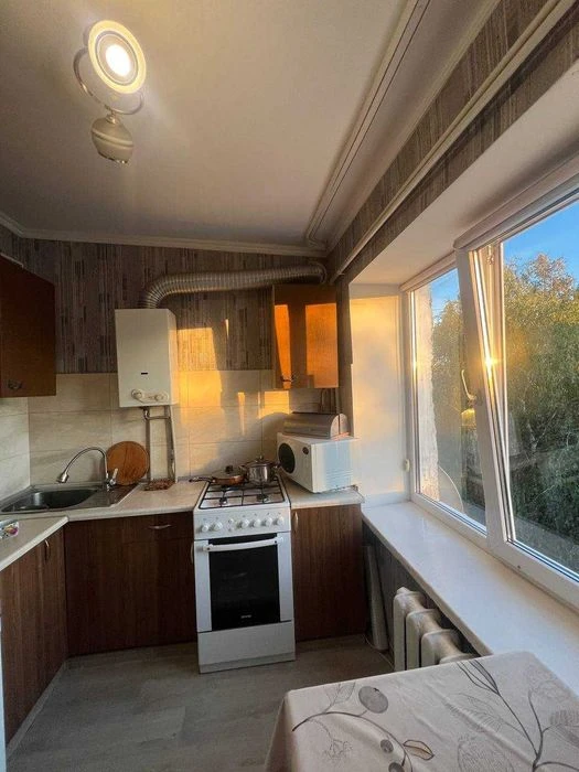 Продаж квартири 3кім.Чайка
