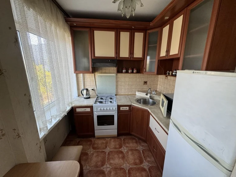 Продаж двокімнатної квартири на 3-й Слобідській, пр. Централ