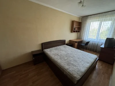 Продаж двокімнатної квартири на 3-й Слобідській, пр. Централ