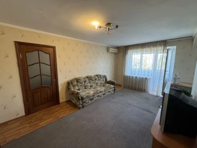 Продаж двокімнатної квартири на 3-й Слобідській, пр. Централ
