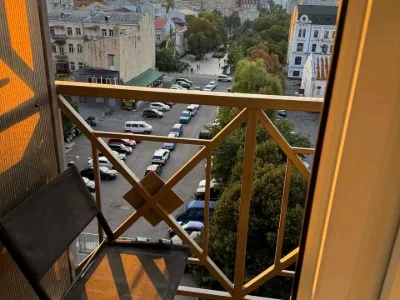 Квартира. Київ, Нижній Вал вул., (Будинок 1)