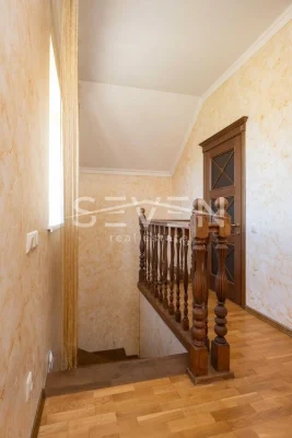 Продаж будинок 200 м2 з підвалом, ділянка 5 соток, Осокорки,