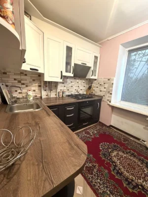 Продаж 2 кімнатної квартири ПТЗ, вул.Театральна, гарний стан