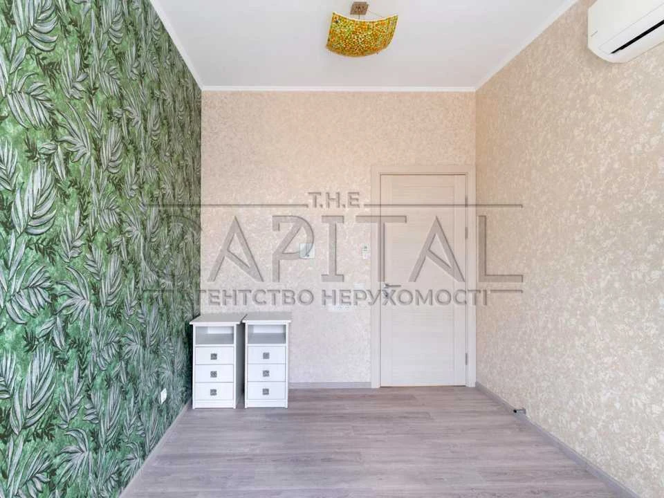 Будинок. Київ, Святищенська вул.