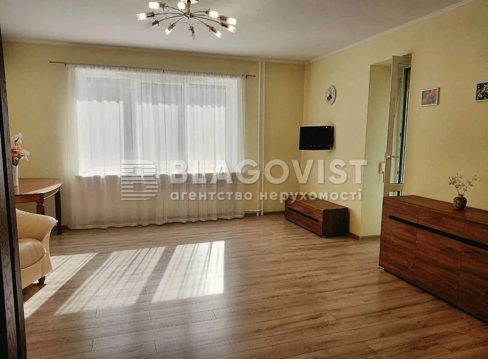 Продаж 3к квартири Лазаревського Мініна Соцмістечко Дарниця
