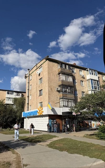 2.квартира, Алмазний, 2/5, меблі+техніка, свіжий ремонт