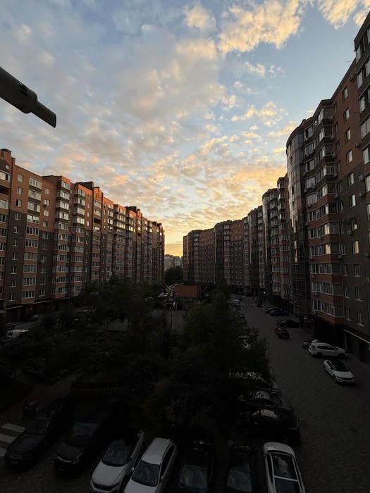 ЖК Набережний  квартал 3 кімнатна квартира з меблями та техн
