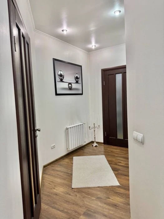 Квартира з ремонтом , площею 95,3 м.кв, право власності