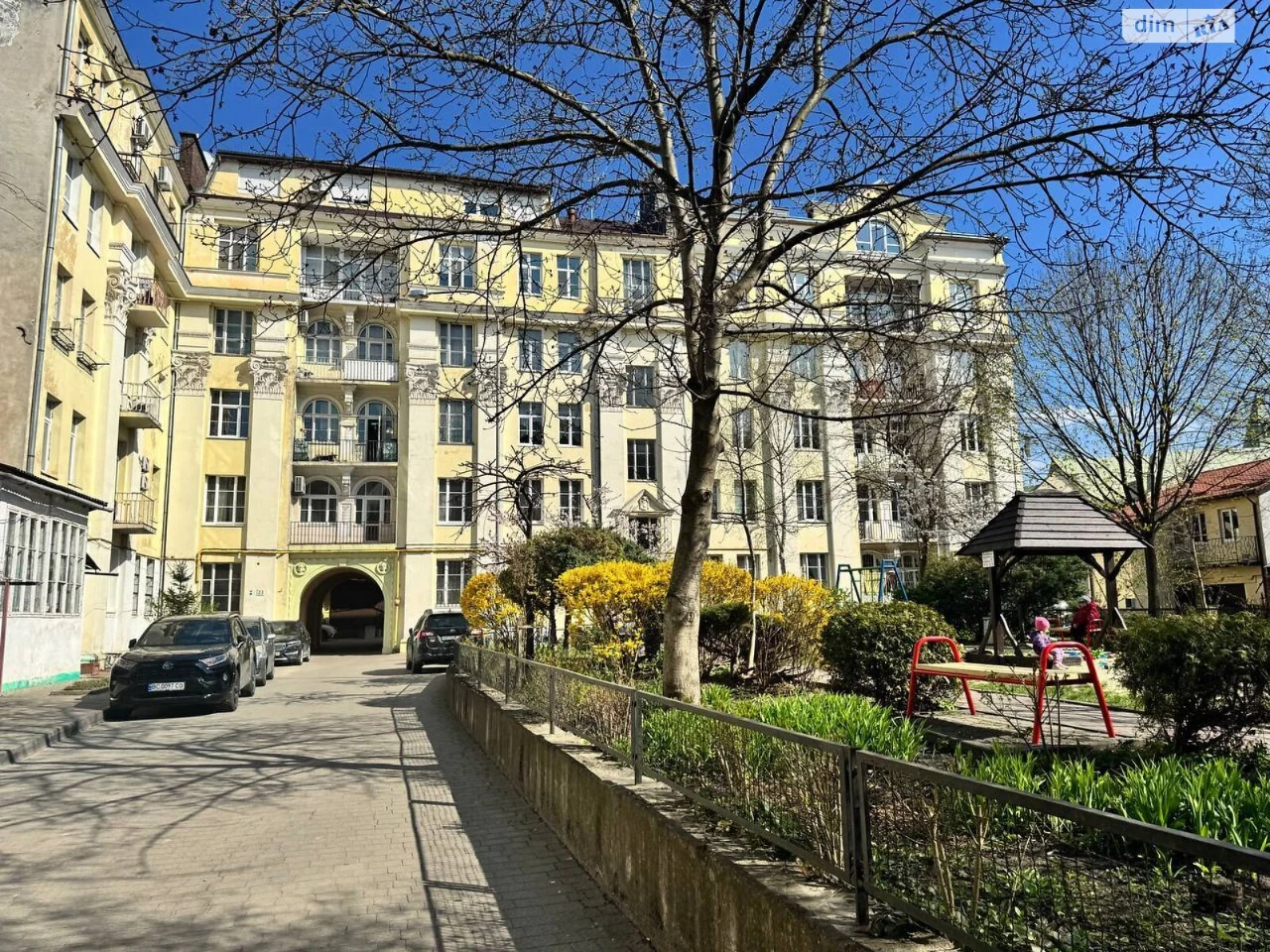 Продаж Квартира Галицький