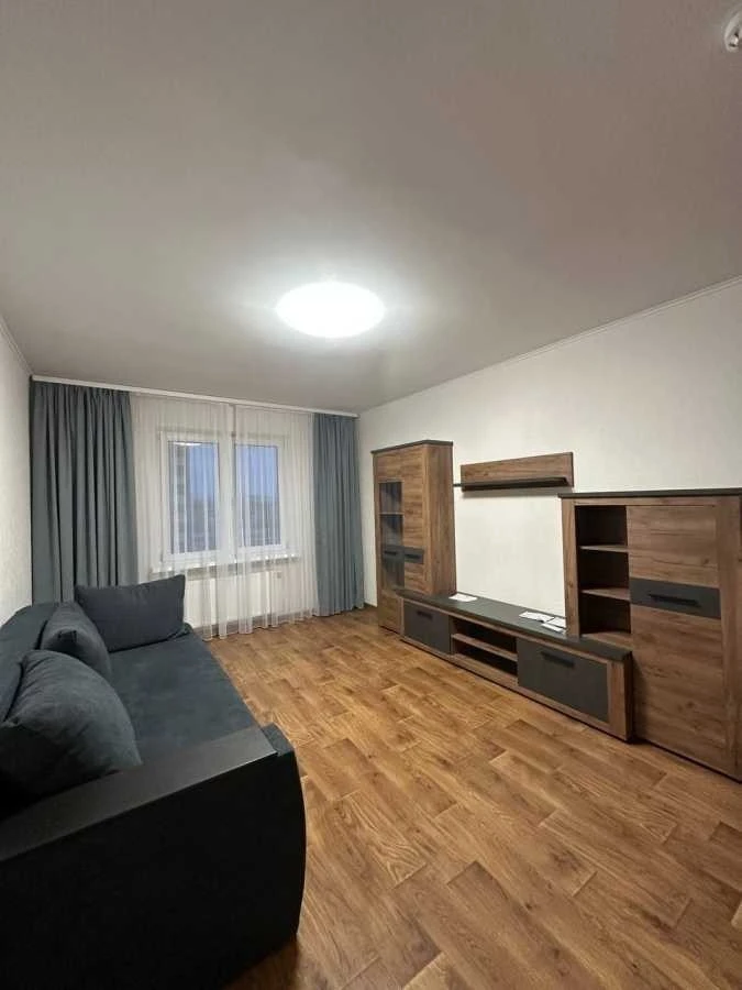 Продаж 2-кімнатної квартири 72.2 м², Коноплянська вул., 22Б