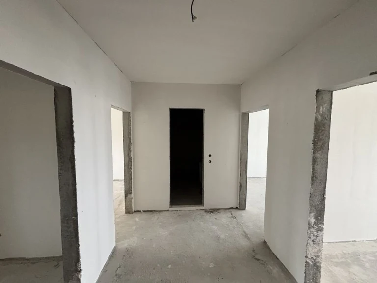 Продам трикімнатну квартиру