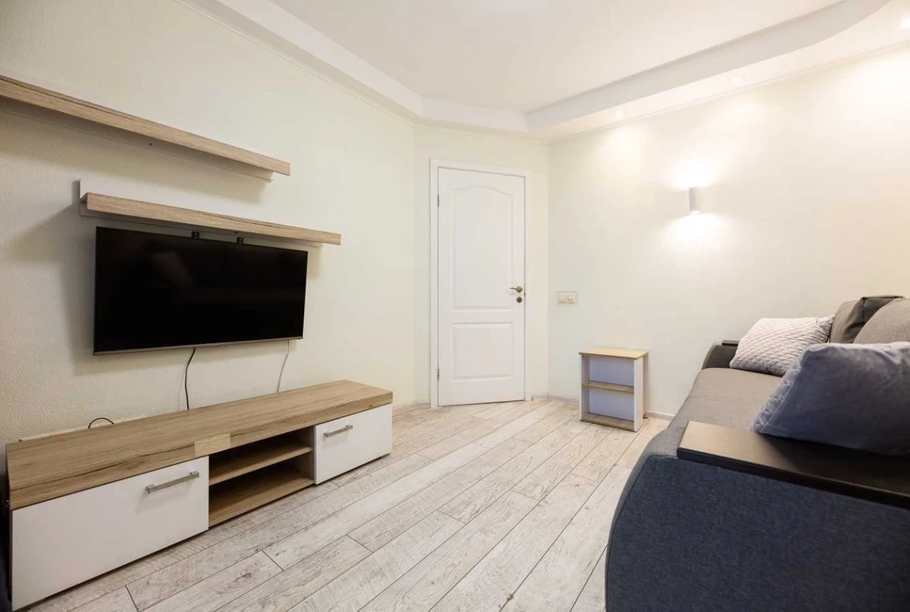 Продаж 2-кімнатної квартири 40 м², Соборності просп., 1А
