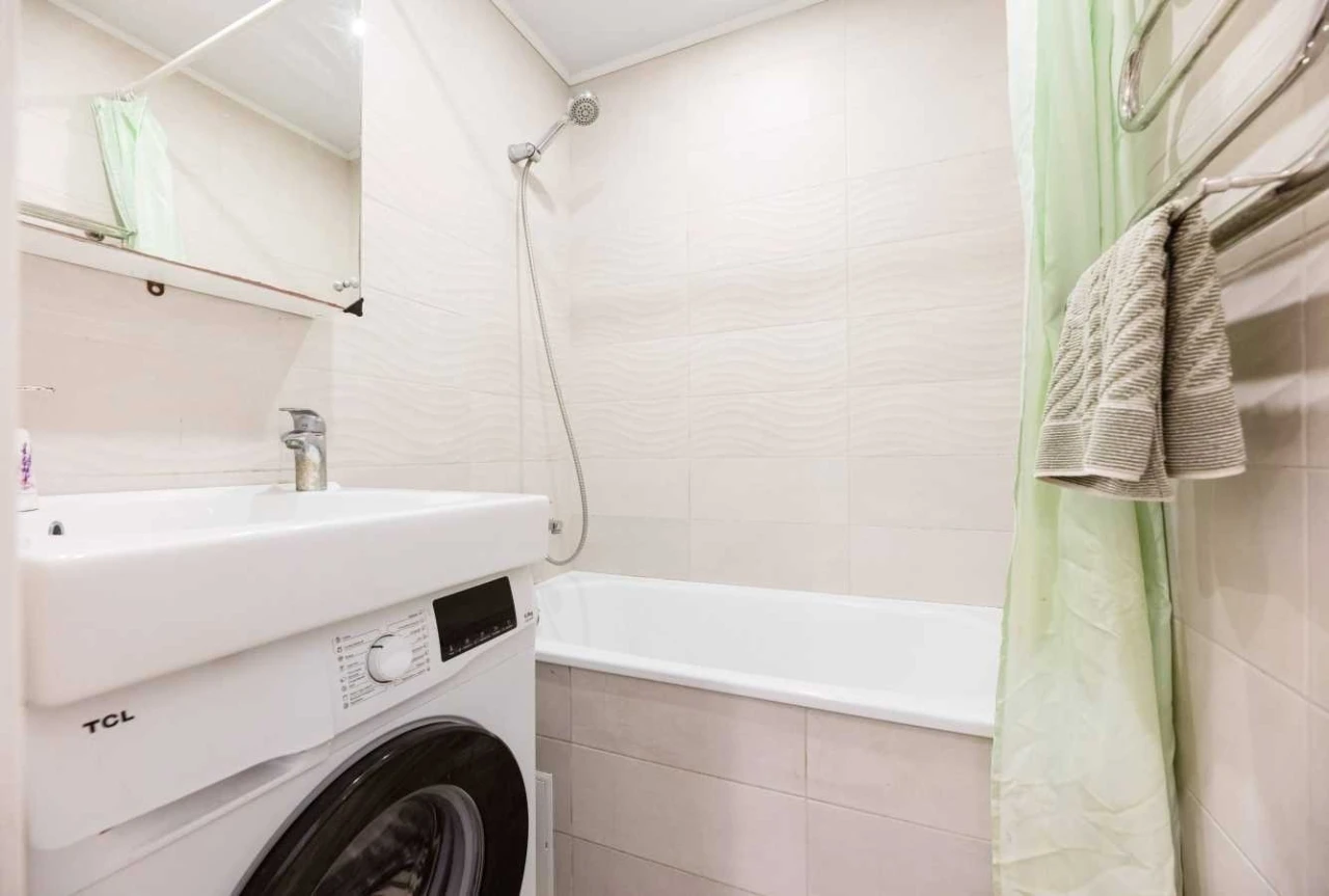 Продаж 2-кімнатної квартири 40 м², Соборності просп., 1А