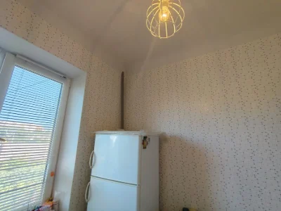 Реальная! Агентство продаст  отличную 2х кв.сталинку с косме