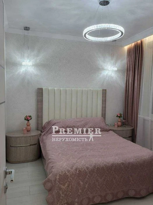 Продам 3-х кімнатну квартиру