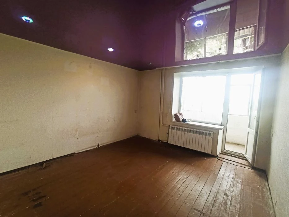 For sale 1-room apartment in Severny district, Dobrobativ street, Trash shopping center