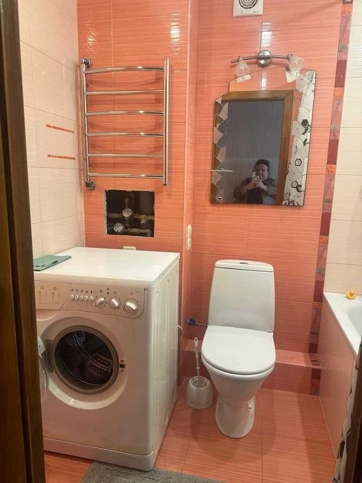 Продам 1 кв ДВУХ БАЛКОНКА,Алексеевка, пр Победы