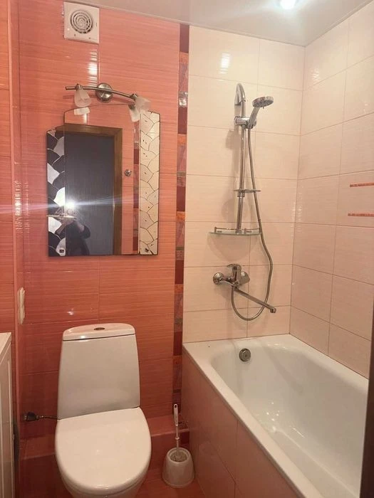 Продам 1 кв ДВУХ БАЛКОНКА,Алексеевка, пр Победы