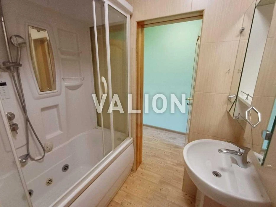 For sale 3-room apartment 105m2. 3a Osvity St. Sevastop