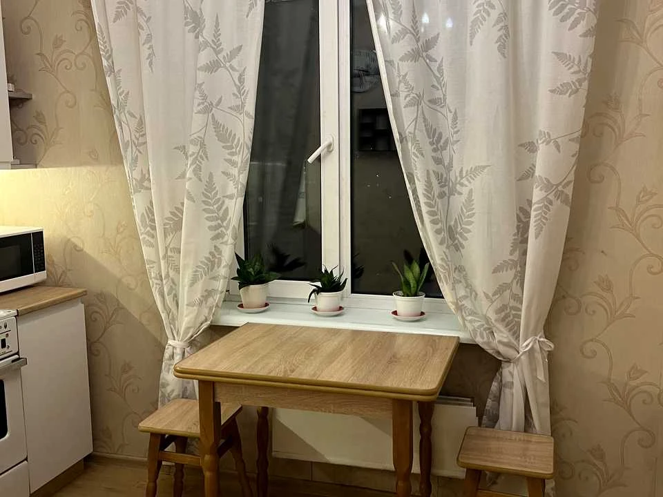 Квартира. Київ, Ревуцького вул.
