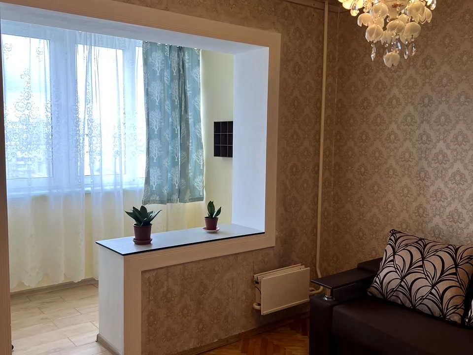 Квартира. Київ, Ревуцького вул.