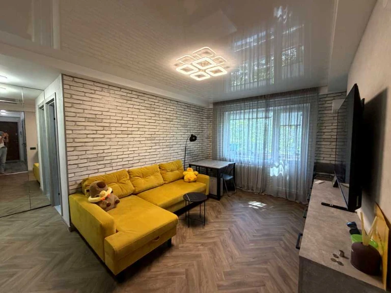 Квартира. Запоріжжя, Космічна вул.