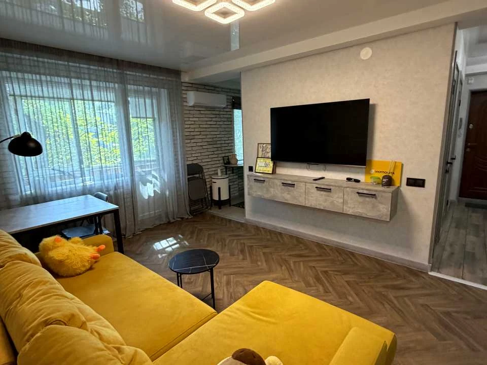 Квартира. Запоріжжя, Космічна вул.