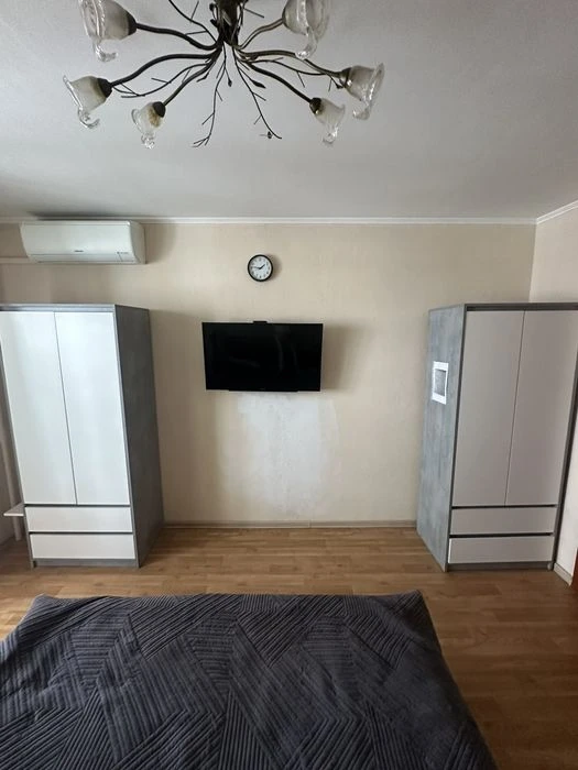 Продається 3х кімн.кв. 70/41.7/7.4 ,ул.Тростянецька 8б, 9/10