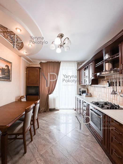 Продаж 2к вул. Плугова, бічна Мазепи
