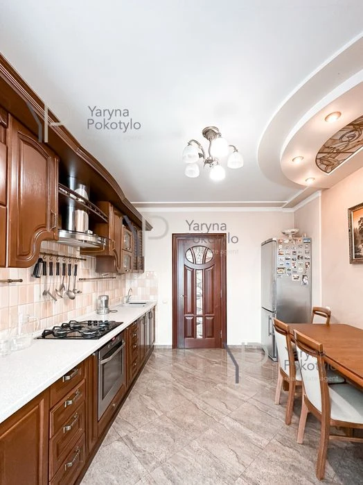 Продаж 2к вул. Плугова, бічна Мазепи