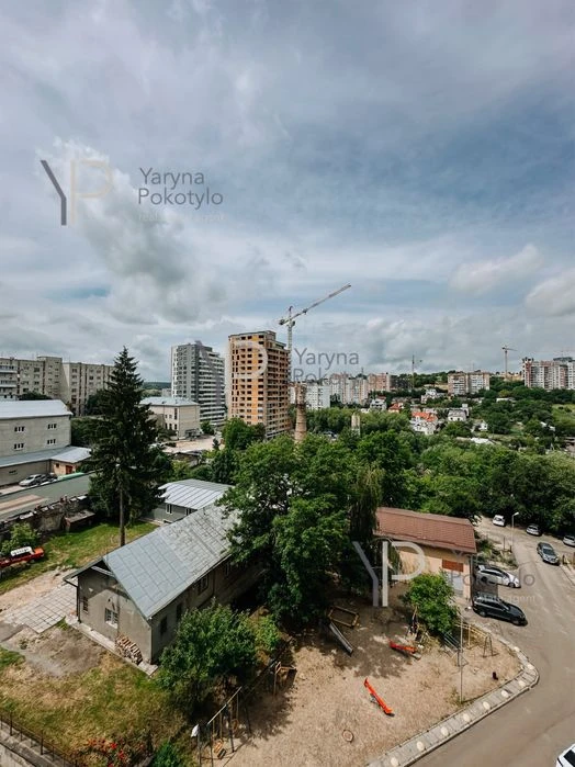 Продаж 2к вул. Плугова, бічна Мазепи