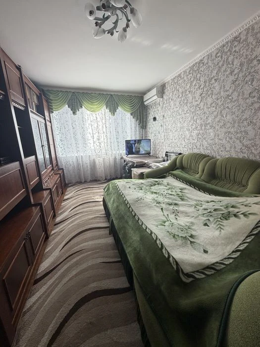 Продаж квартири вул Райдужна 11