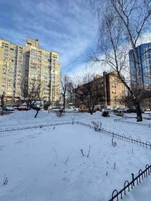 продам 3 кім. вулиця Казимира Малевича, 83 Печерськ