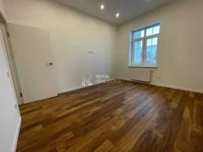 Продаж Квартира Київ ЖК «Notting Hill» 4 кімнати 130 м² 3 сп