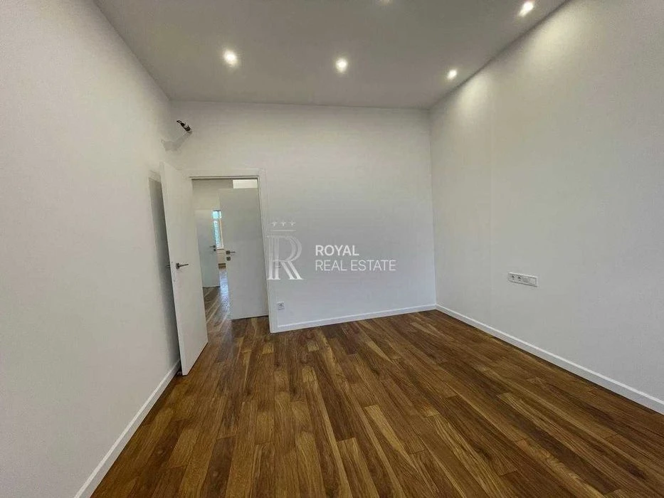 Продаж Квартира Київ ЖК «Notting Hill» 4 кімнати 130 м² 3 сп