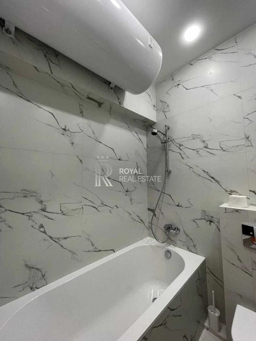 Продаж Квартира Київ ЖК «Notting Hill» 4 кімнати 130 м² 3 сп