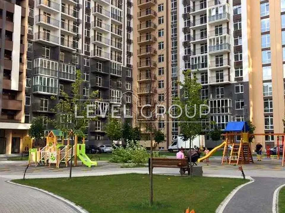 Квартира. Київ, Академіка Заболотного вул.