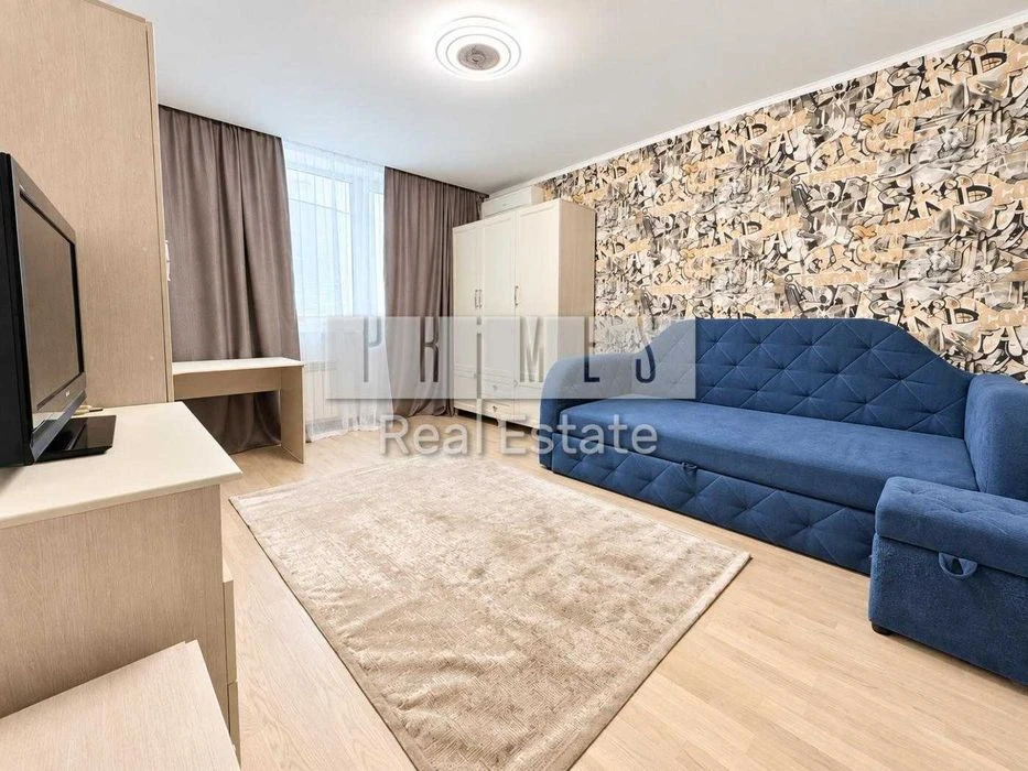 Продаж просторої квартири 160м2 з ремонтом вулиця Ділова 2Б
