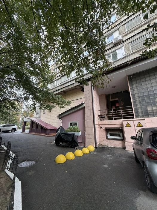 Продаж 1-ної квартири,БЕЗ КОМІСІЇметро Олімпійська,Велика Ва