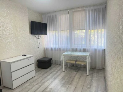 Продам 1но кім. квартиру, 38 кв.м, вул.Ракетна, 24, секція 3