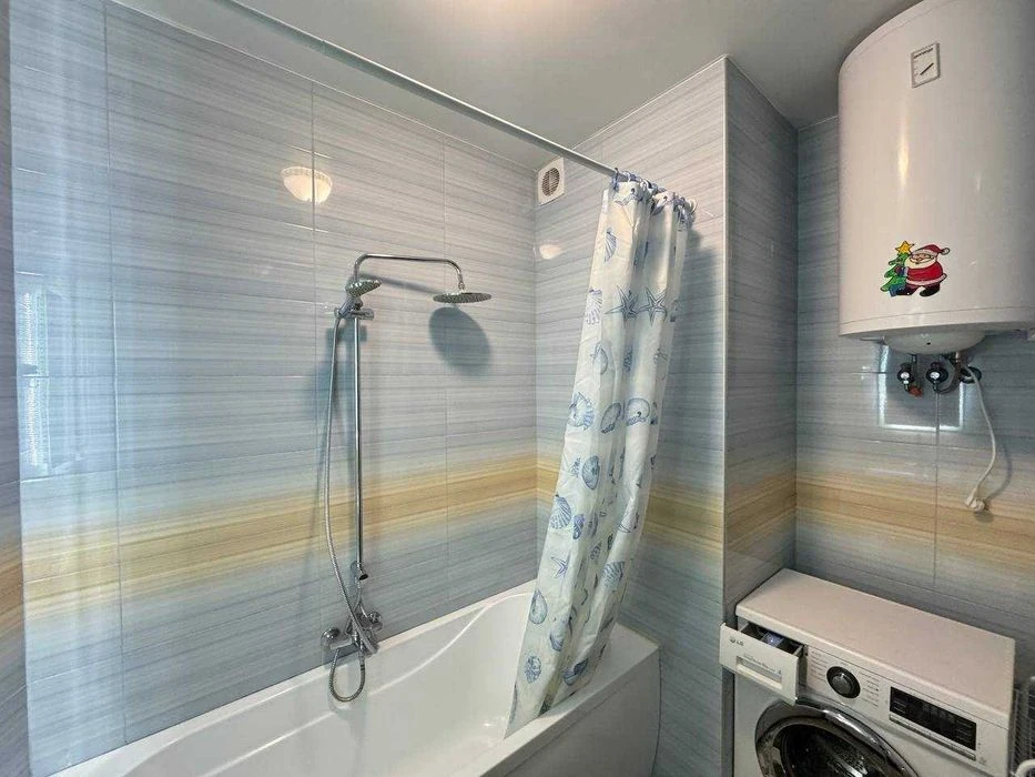 Продам 1но кім. квартиру, 38 кв.м, вул.Ракетна, 24, секція 3