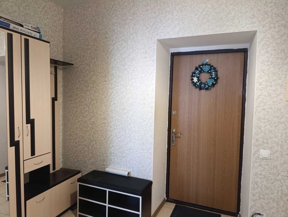 1 кім 46м.кв в новому цегляному будинку не далеко від ринка