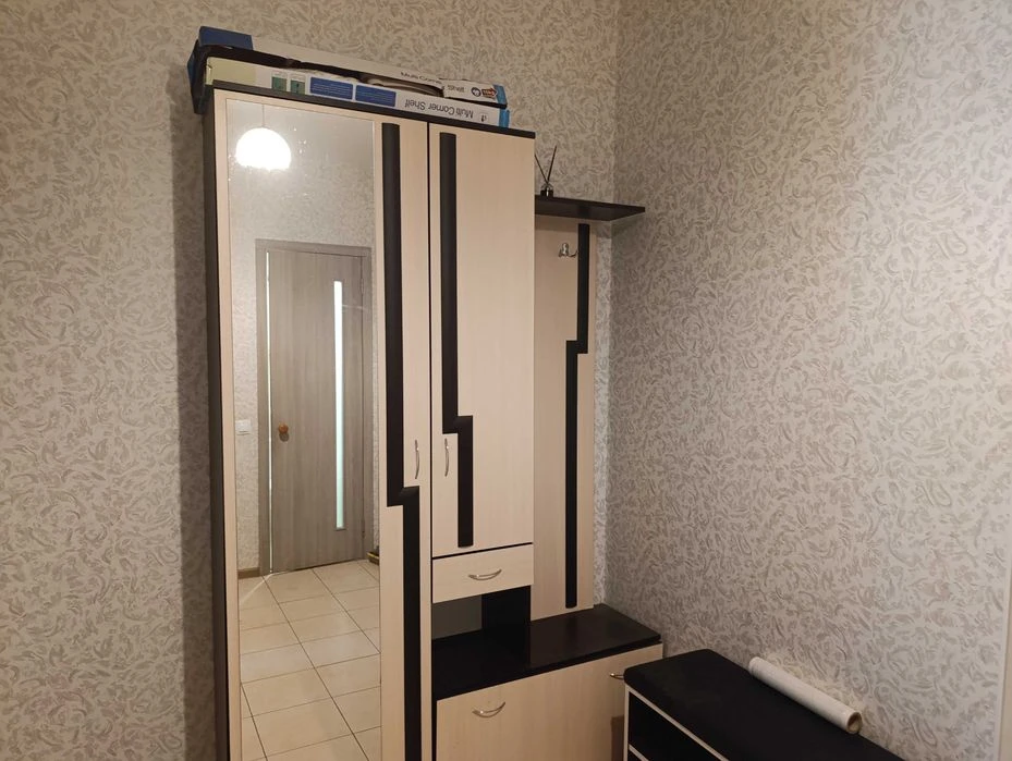 1 кім 46м.кв в новому цегляному будинку не далеко від ринка