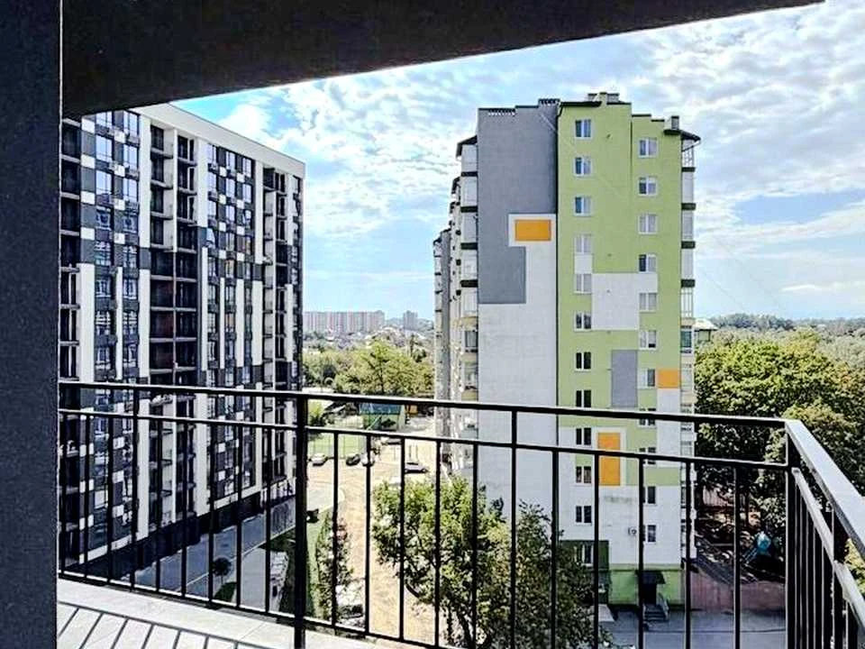 Квартира. Івано-Франківськ, Героїв Миколаєва вул., (Будинок