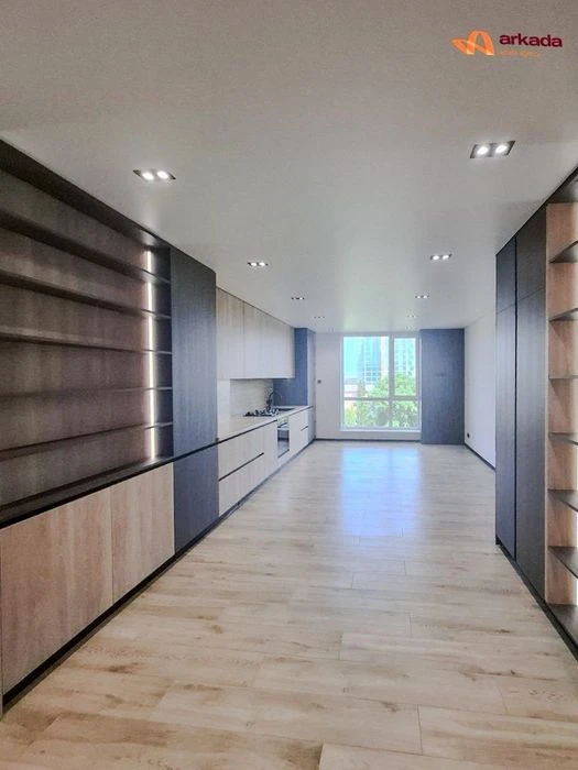 Продам 2 кімнатну повноцінну квартиру в найкращому ЖК біля о
